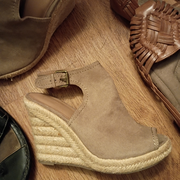 This Is Three Pairs Size 7 Women's Stylish Sandals - Picture 6 of 8